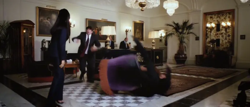 Large-scale action in 21:9 (Kling 4.0 example by Kling AI)
