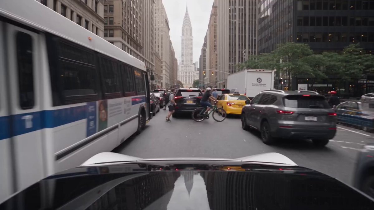 Flying Car Traffic Escape Prompt
