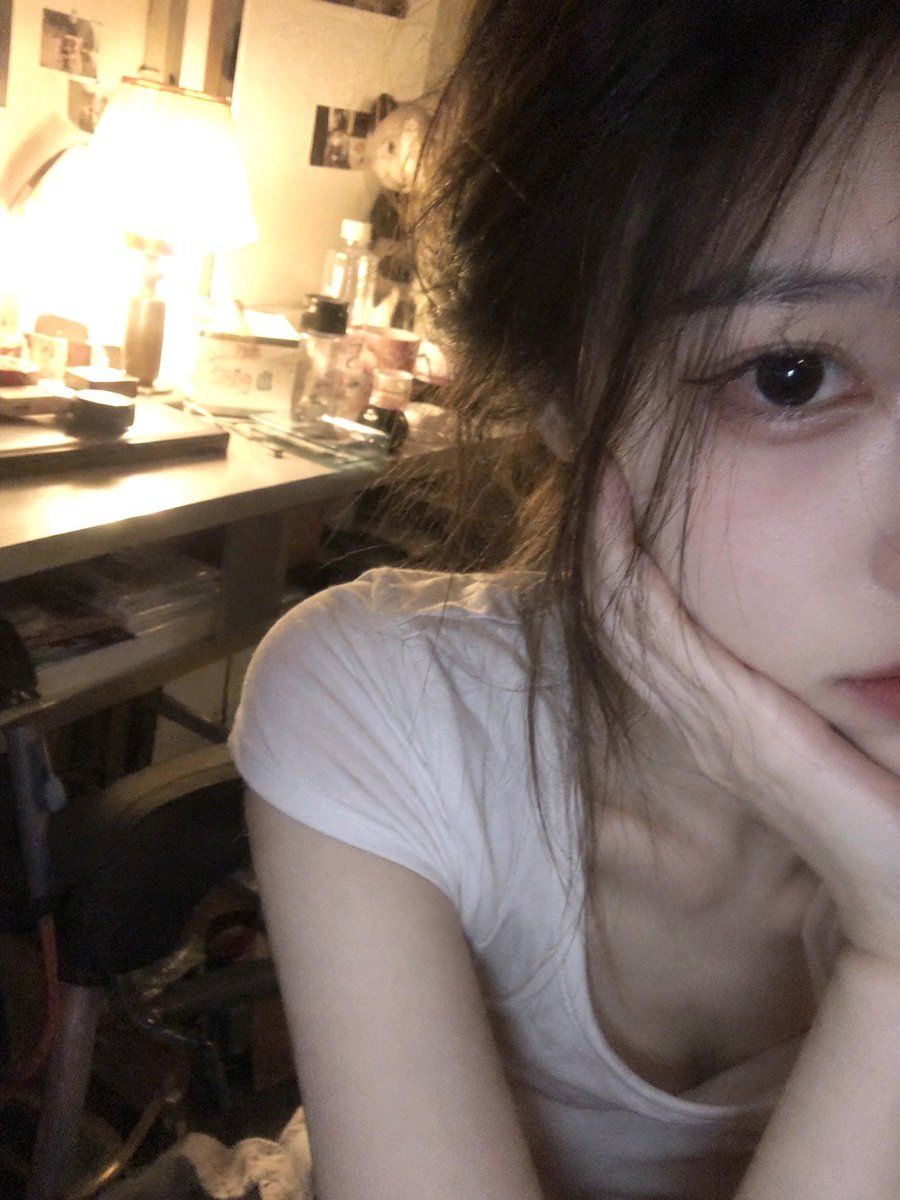 GPT Image 2.5 Realistic Smartphone Selfie Prompts