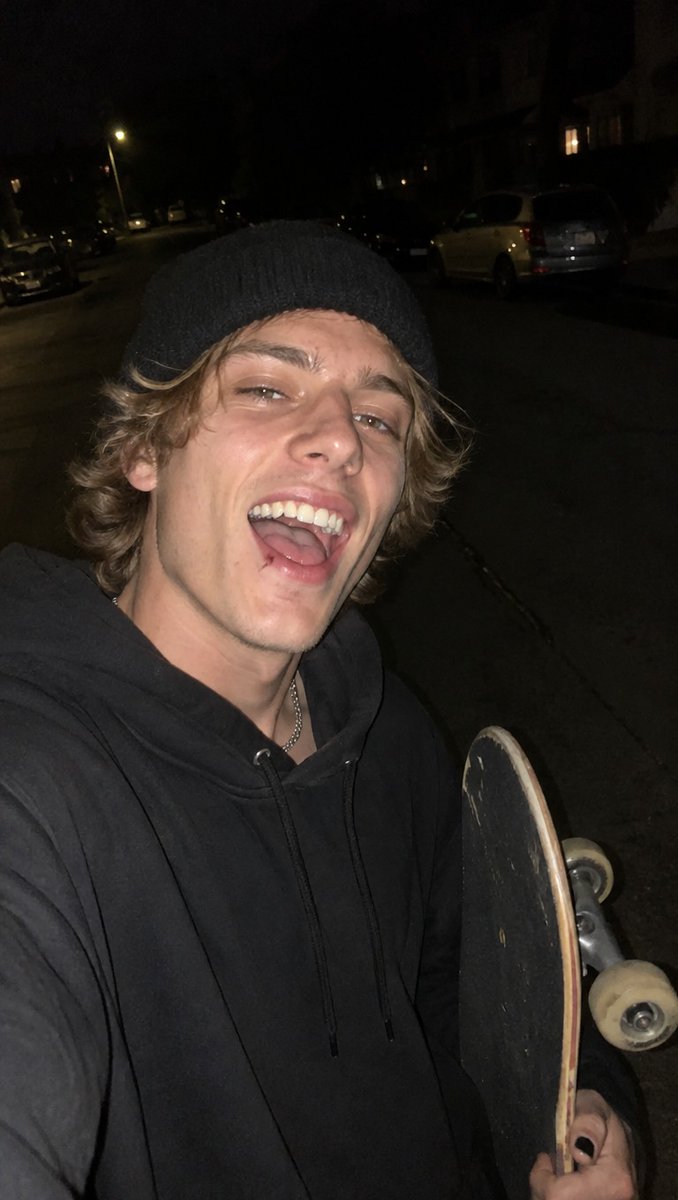 GPT Image 2.5 Realistic Night Skateboarding UGC Photo Prompt