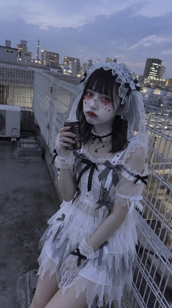 Halloween Costume Transformation Prompt